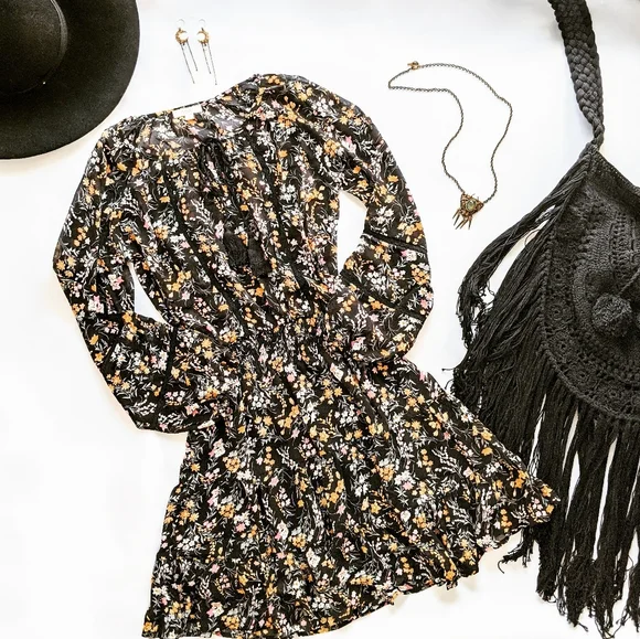 NWT Oddi Black Floral Longsleeve Playdress, Size Large - Picture 5 of 5